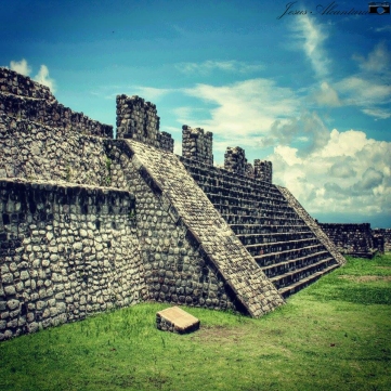piramide xochicalco sello
